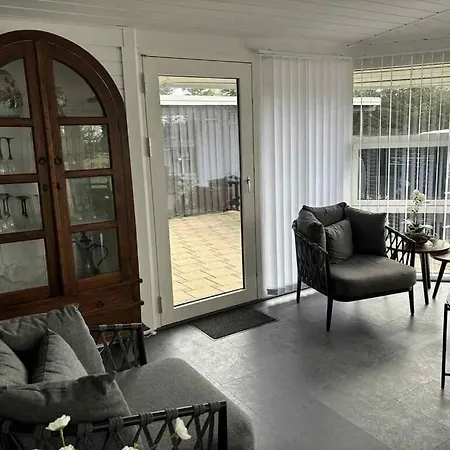 Charming Summer House Near Lyngs Beach 度假居 Sæby
