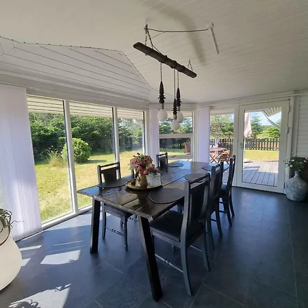 Charming Summer House Near Lyngs Beach 度假居 Sæby